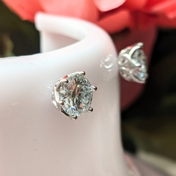 1CT x 2 Elegant Moissanite Earrings, 6 Prong, 925 Silver - Picture 1 of 14